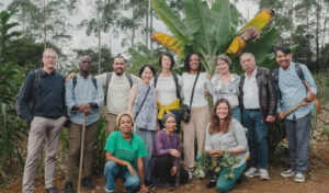 The INSUAH team at the Kalipety indigenous village with Jera Guarani leader and researcher Laura Carvalho. © Marilia Santana